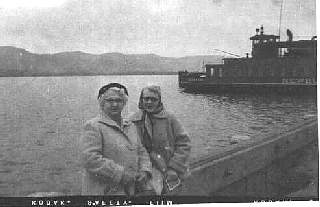 jeanette christman-vera dagion newburgh ferry 1957.jpg